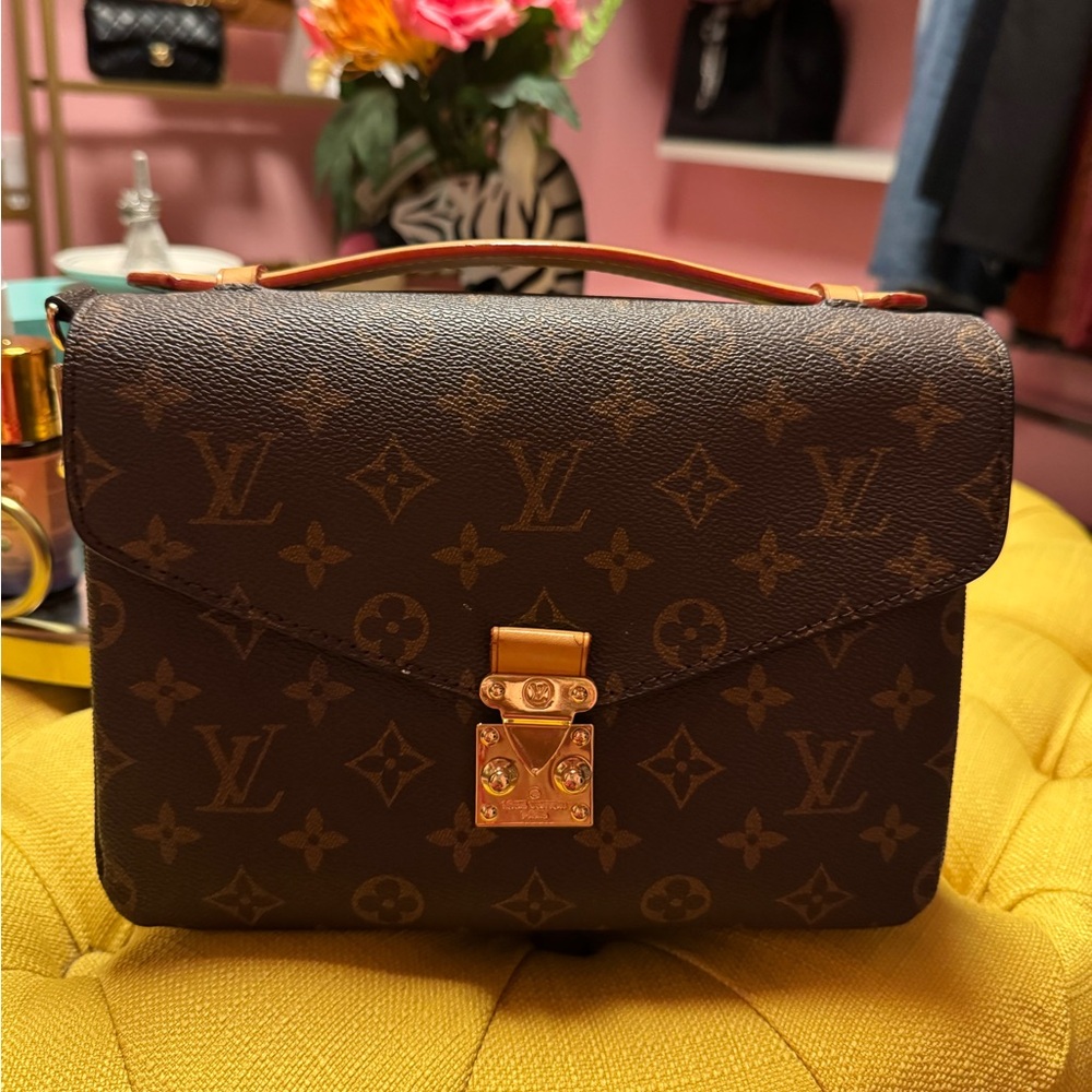 Pochette Métis Monogram Crossbody